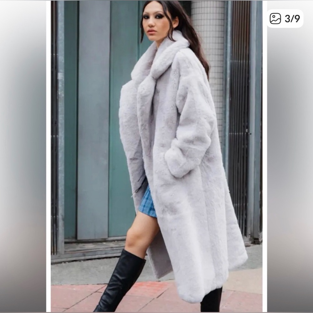 Nasty Gall Lingline Faux Fur Jacket size Sm